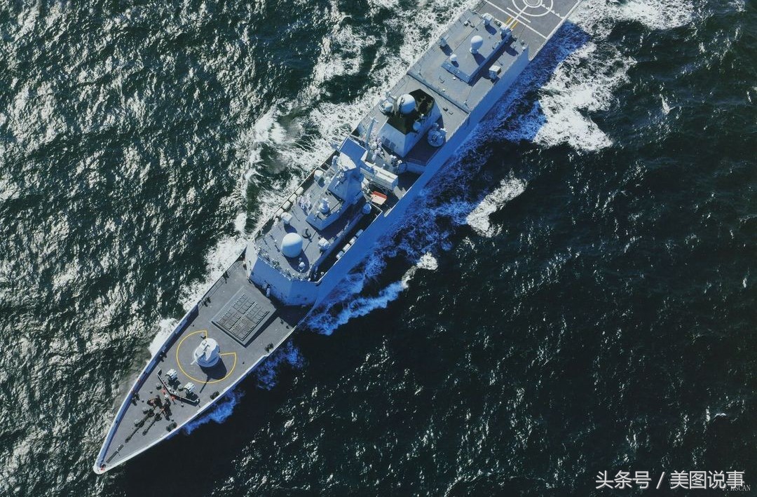 俄拍摄的中国054a型导弹护卫舰高清大图