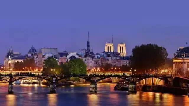 巴黎│塞纳河漫步 - 每一座桥都是那么优雅