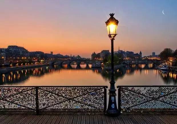 巴黎│塞纳河漫步 - 每一座桥都是那么优雅