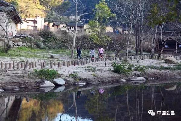 会昌莲石村人口_会昌筠门岭芙蓉村(2)