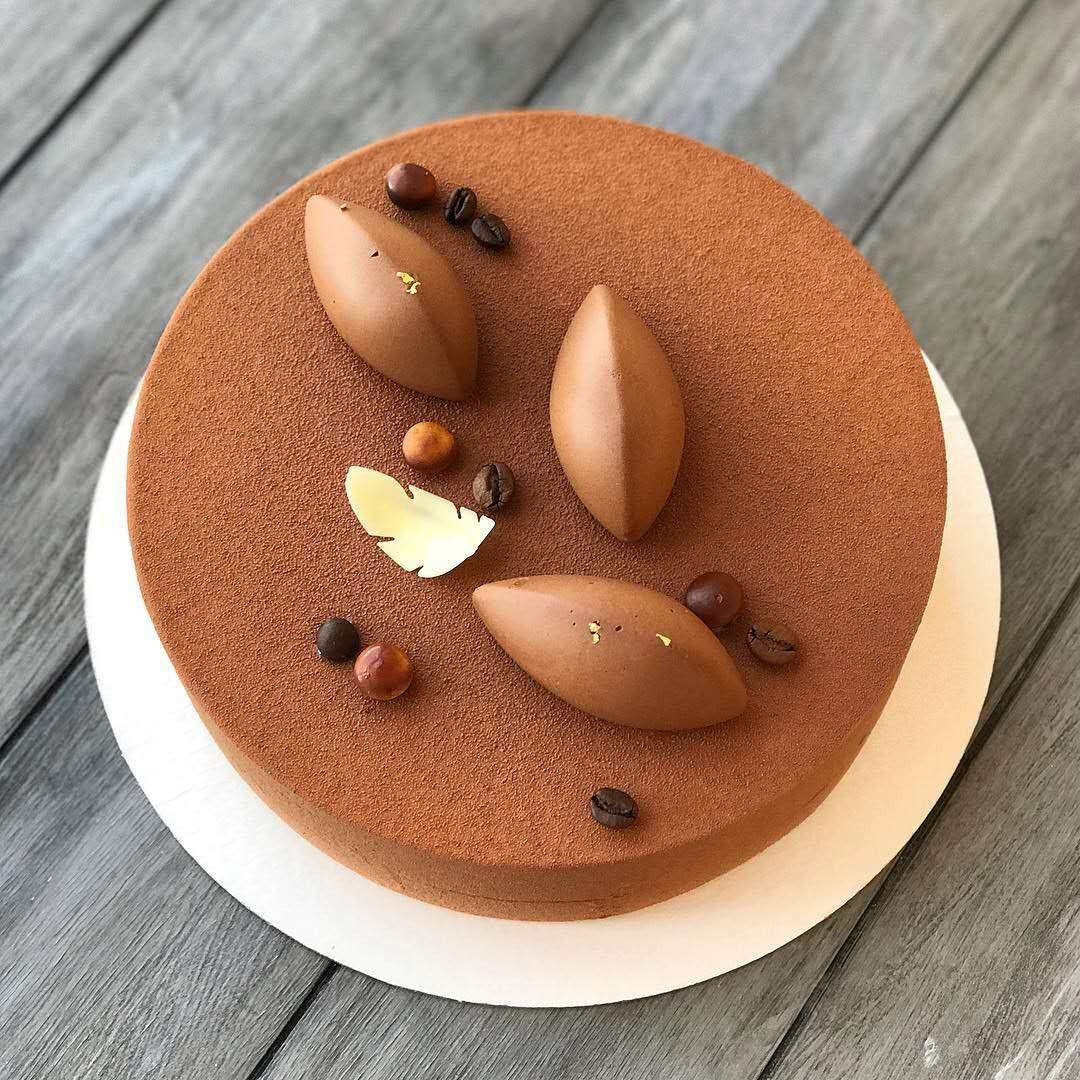 巧克力淋面蛋糕装饰,巧克力镜面蛋糕,巧克力淋面蛋糕图片_大山谷图库