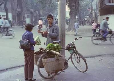 怀念纯真时代!七八十年代的中国老照片
