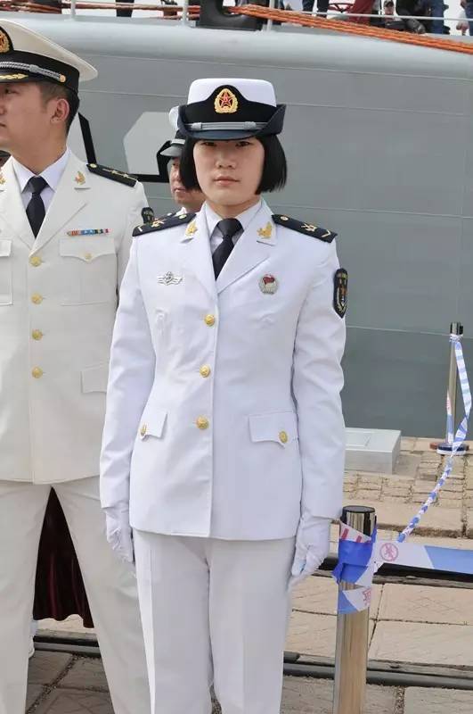 海军服装图片女图片