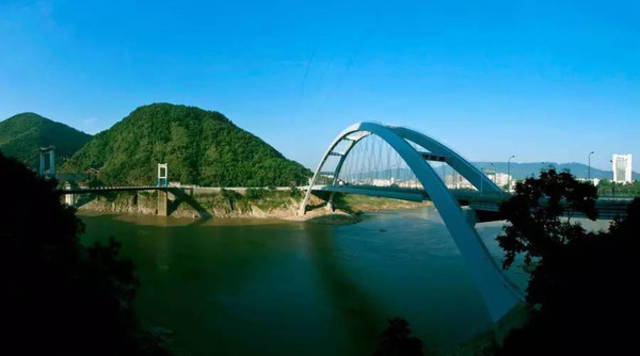 北碚朝阳大桥图片