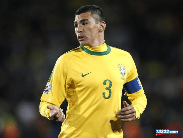 谁是巴西足球史上最强的球员?