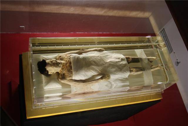 近年发现的7具古代女尸:五官清晰,皮肤弹性