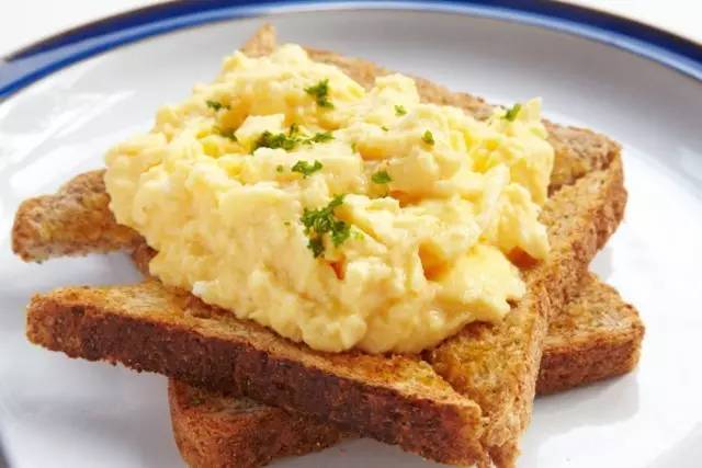 西餐中鸡蛋的五种常见吃法