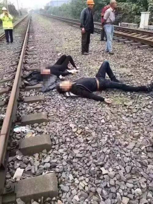 火车碾压死人的图片图片