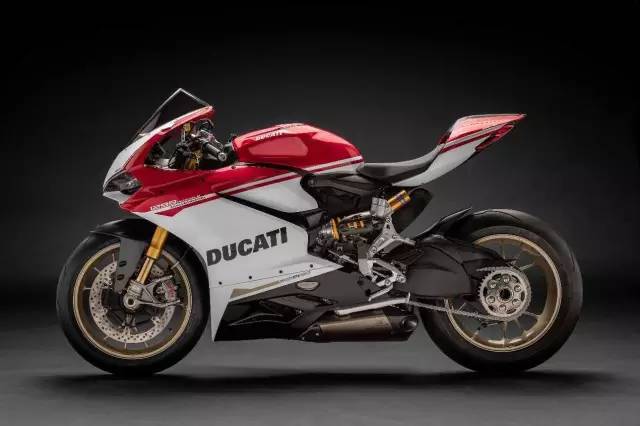 ducati1299 superleggera,但怎么说也是一辆价值3万多美元的限量车款