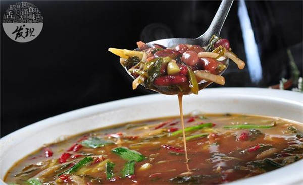 酸菜红豆汤不仅在昭通受欢迎,在贵州毕节和四川宜宾等地区都有不少人
