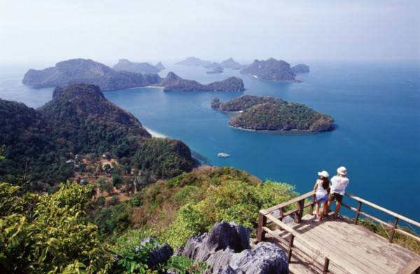 亚洲10大完美岛屿度假胜地 沙滩 阳光和湛蓝海水