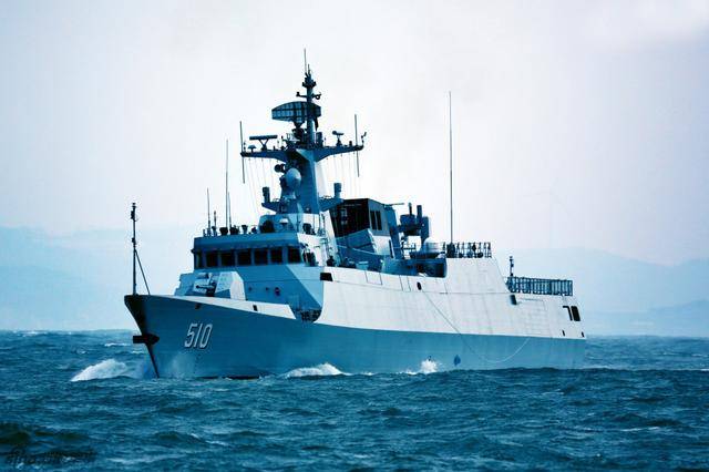 中国濒海战斗舰556图片