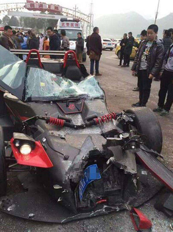 详解重庆洋人街ktm车祸,这样的意外本不该发生!