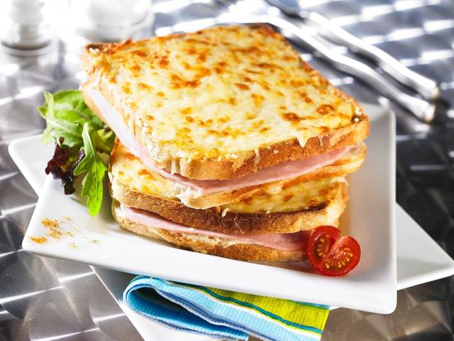 方便快捷的 croque monsieur ou croque madame 同样是法式三明治代表