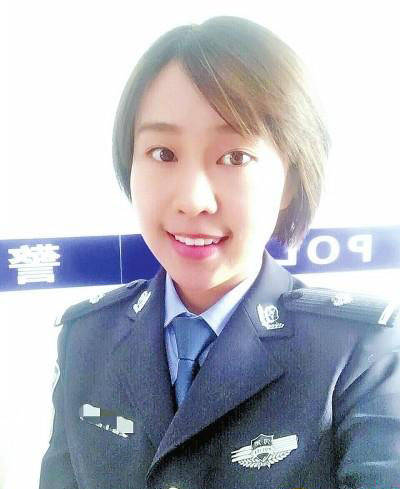 小女警表情包走红,警察就应该是这种形象嘛