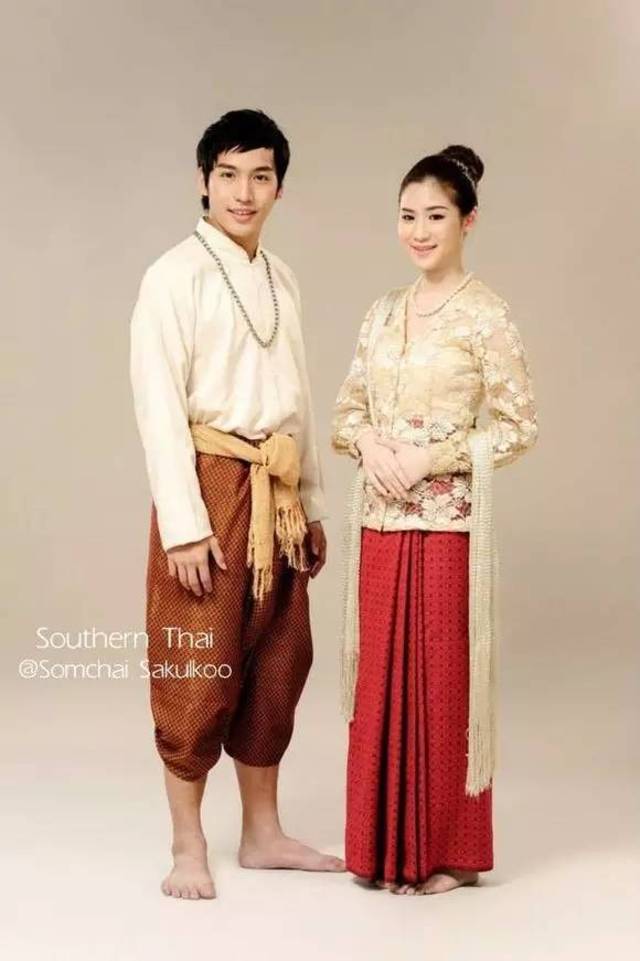 泰国的西双版纳后裔的婚纱照和婚礼照片 琅勃拉邦的贵族