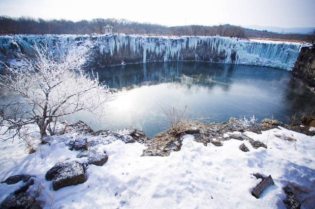 冬季的镜泊湖,感受冰天一色的纯净