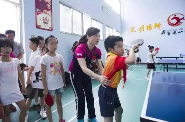 女子又火了,她是中国乒乓球一队唯一女教练