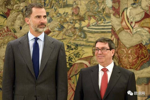 【欧浪网】给足面子 西班牙国王和首相一道访