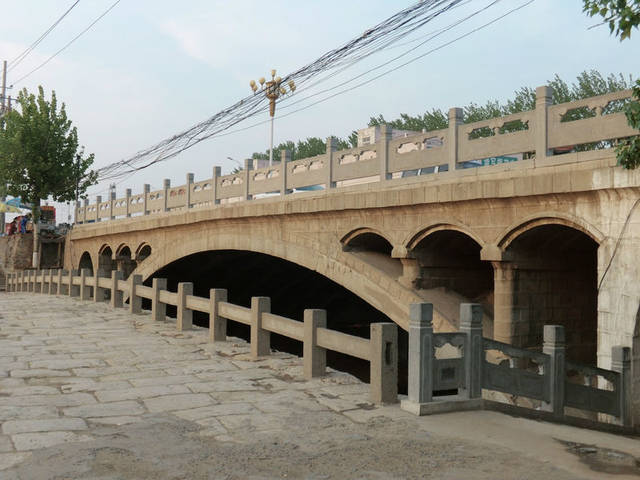 孕育了古老的汤阴县美丽的汤河桥看汤河桥的介绍!古迹啊!