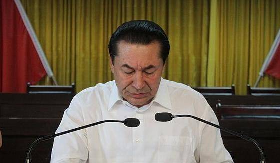 新疆和田县委原书记艾尔肯·阿不都热扎克涉嫌受贿被立案侦查(图)