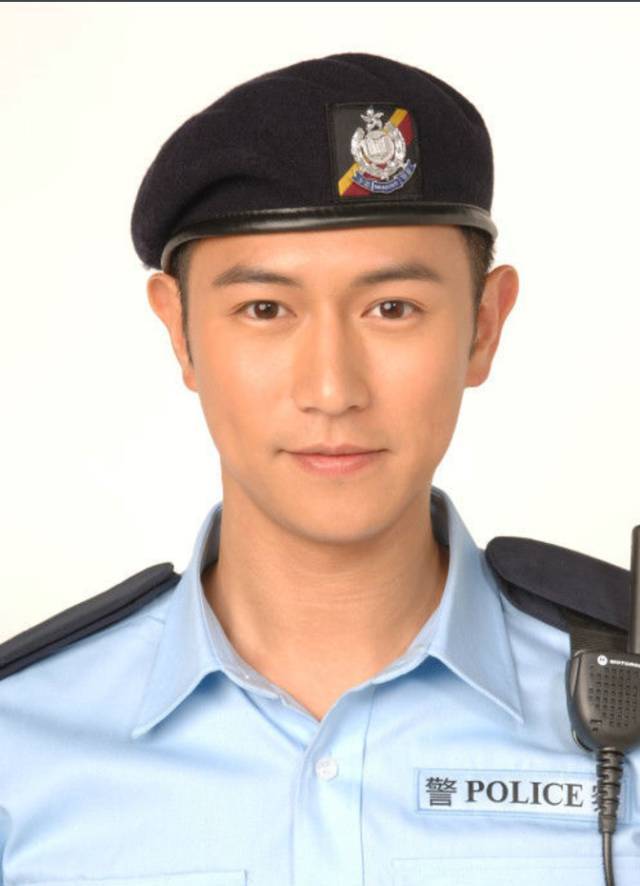 香港警帽帽徽图片