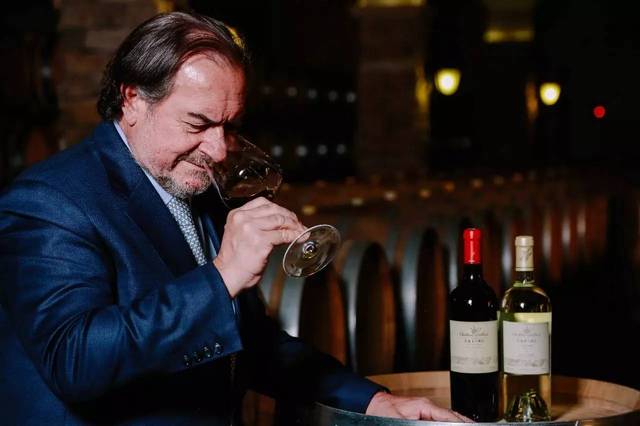 米歇尔·罗兰领衔长城酿酒师 匠心打造世界品质葡萄酒