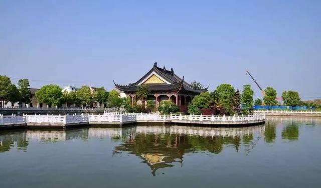 建议游玩:丹阳天地石刻园,南朝陵墓石刻,白龙寺,季子庙