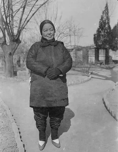 一百年前的中国妇女是一种怎样的生活状态