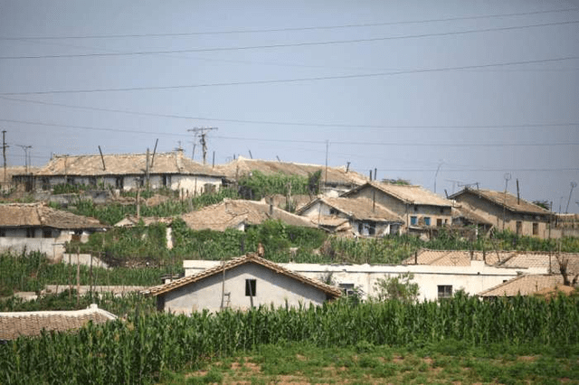 平壤郊外的农村: 朝鲜农民的平凡生活