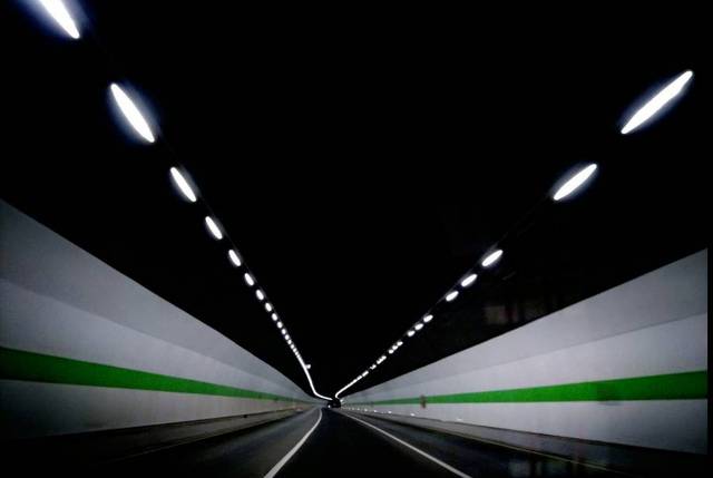 九龙湖隧道图片