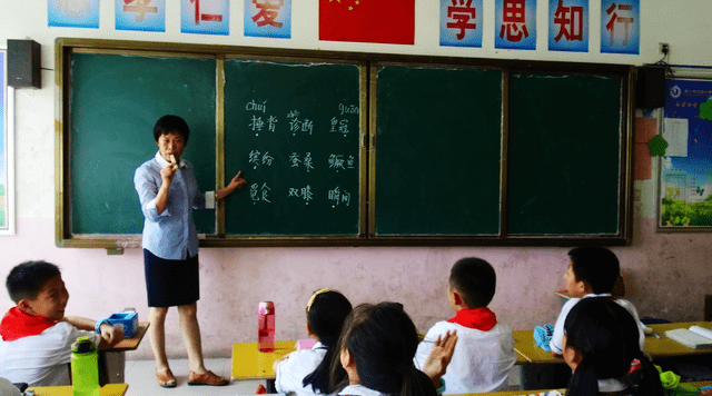 周口市文昌小学肖雪柯图片