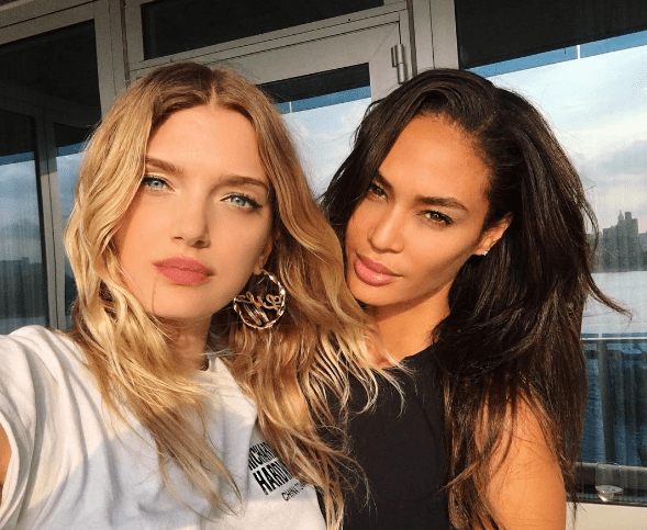 joansmalls 和 lilydonaldson