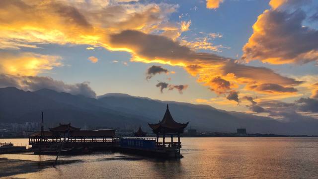 除卻六七月的雨季,可能碰到陰雨天氣之外,全年,都是適合旅行的.