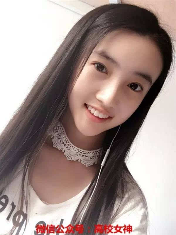 16岁高中美少女清纯可爱,网友惊呼:林依晨妹妹!