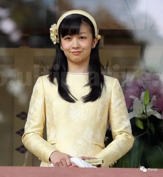 日本公主暴瘦成蛇精脸,霓虹国的皇室发生了什么?