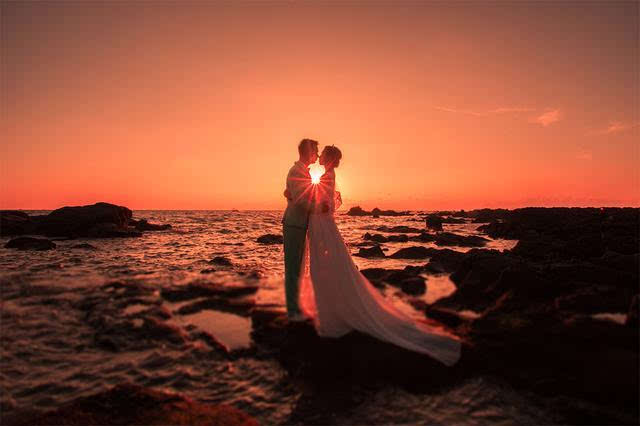 海边婚纱照唯美意境图片