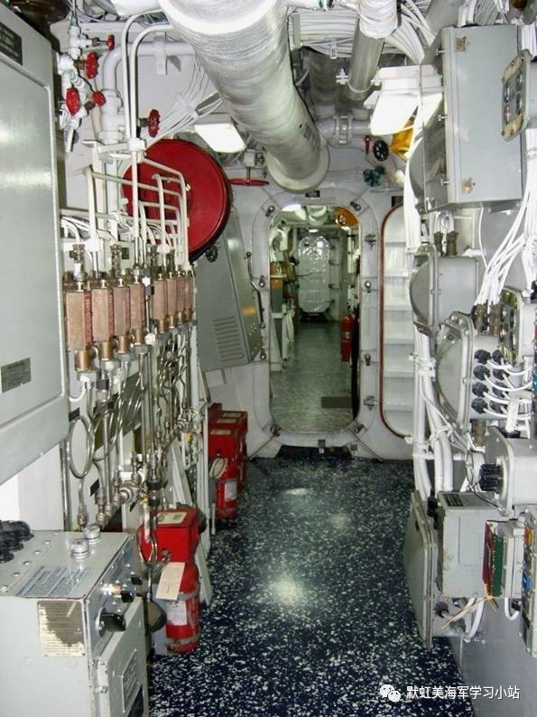 美国航空母舰内部图片