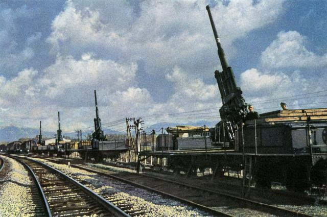 1918年在法国边境的18英寸列车炮