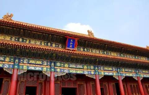 北京太和殿大门大风图片