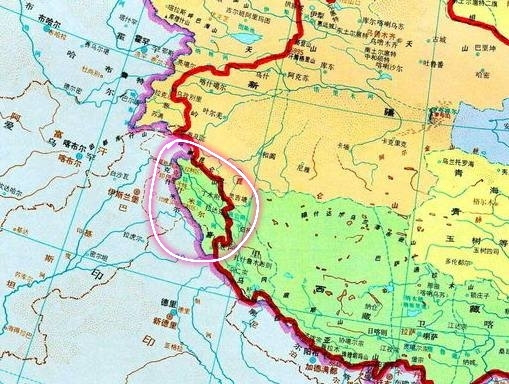 放大图看,靠近喀什地区 在得到喀喇昆仑走廊后,林彪与聂荣臻合作导演