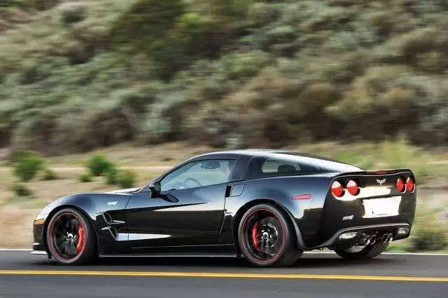 zr1,但不能否認它的光輝可是由2012款科爾維特zr1帶來的