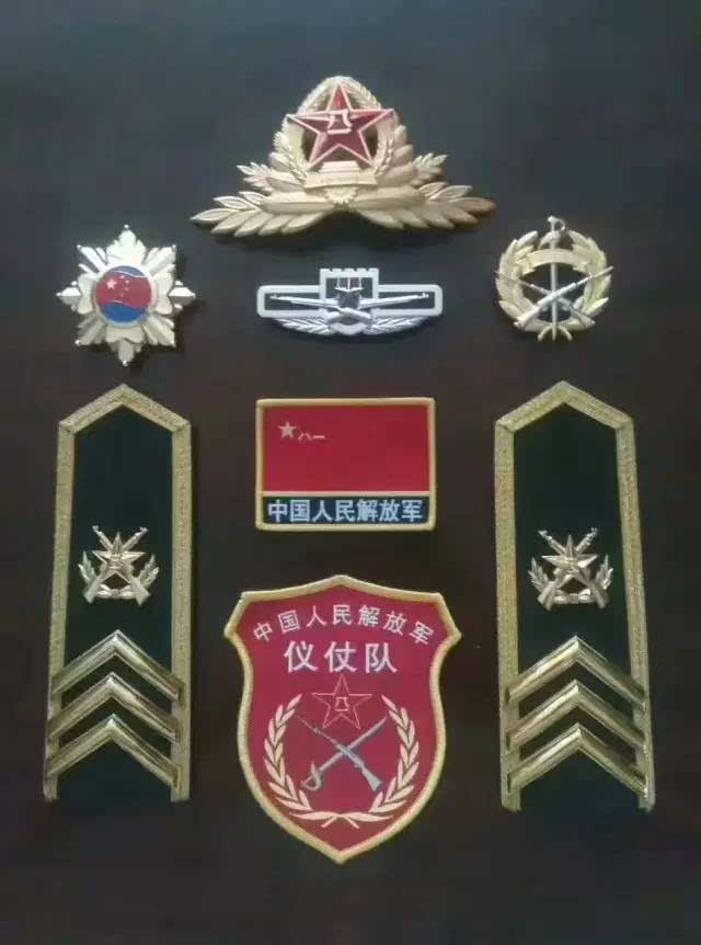 三军仪仗队肩章说明图片