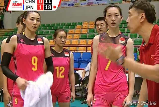 中國女排0-3輸日本有冤屈!敗局早定?朱婷師妹怒吼隊友提氣