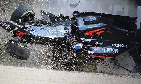 f1澳洲站罗斯伯格夺冠02阿隆索意外撞车