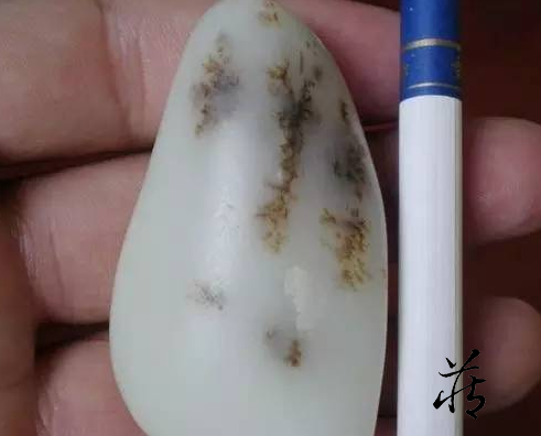 有水草沁的一定是籽料吗?