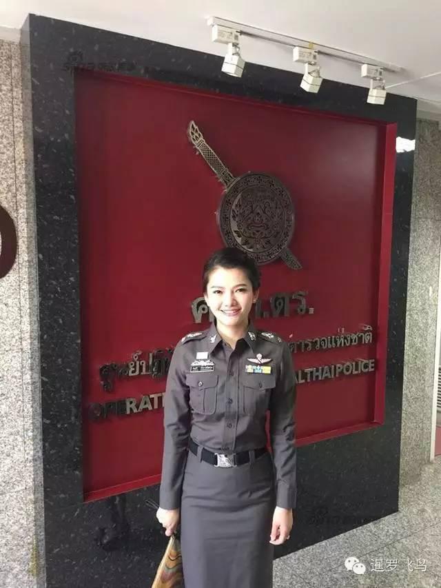 近日,一组泰国最美女警花的照片的网上流传,有网友甚至称压倒外国
