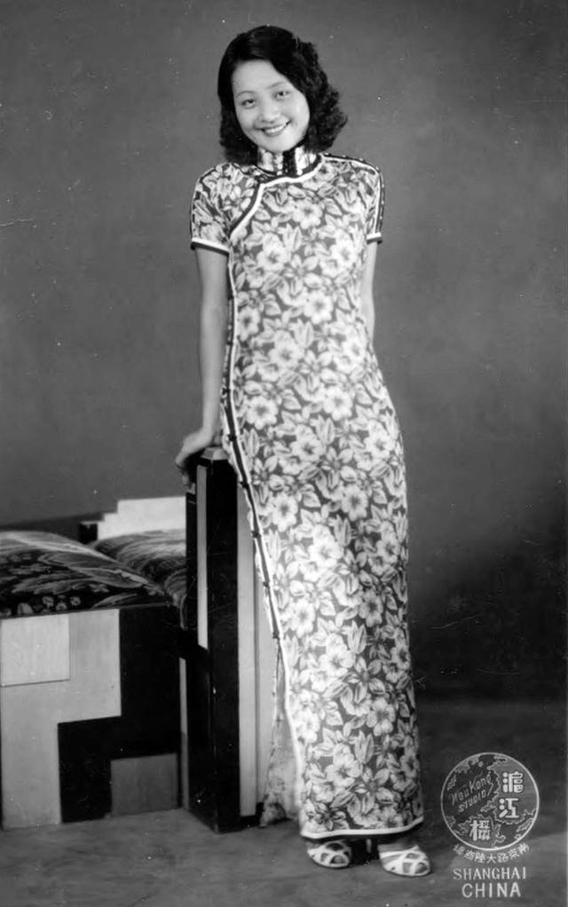 40年代的旗袍妮子图片