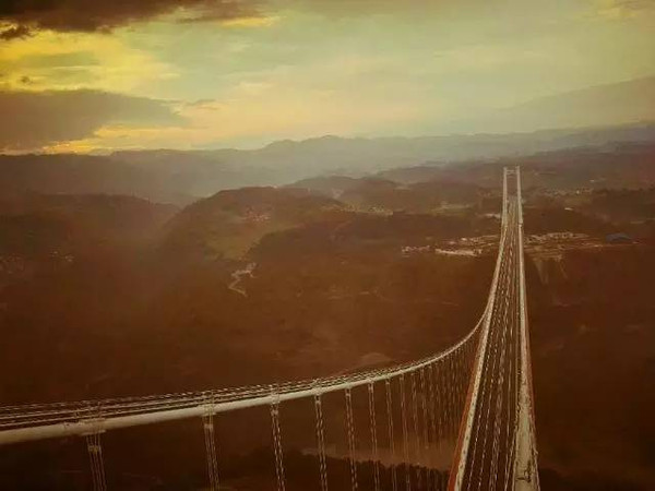 云南的亚洲第一大桥即将通车，美国专家惊呆了！