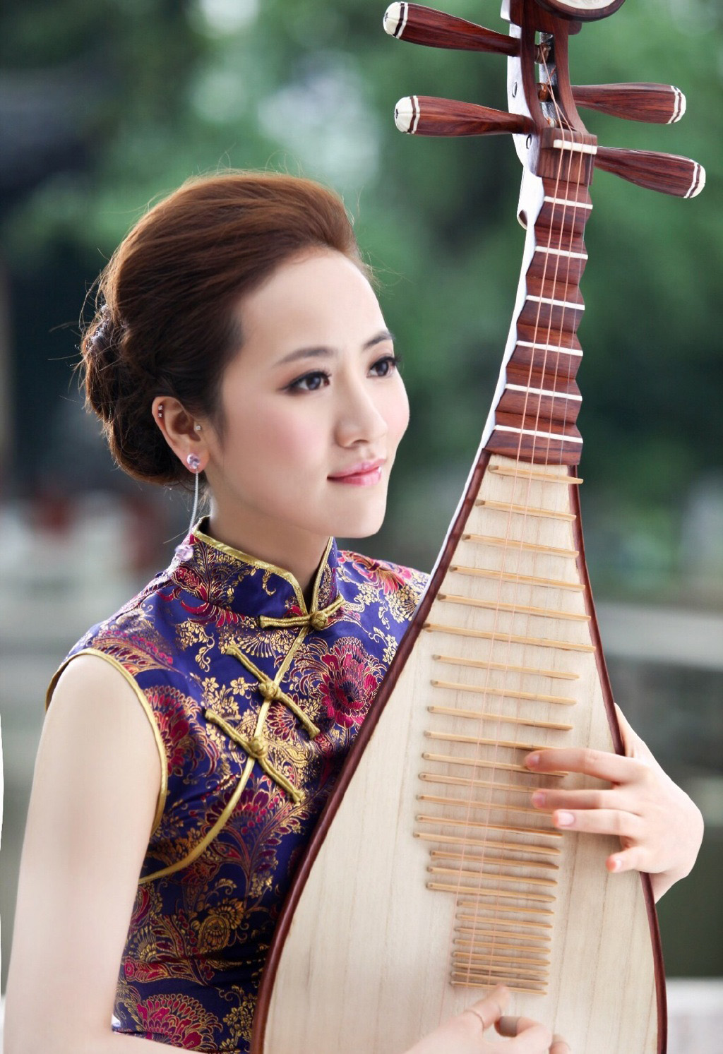 扬州琵琶美女图片
